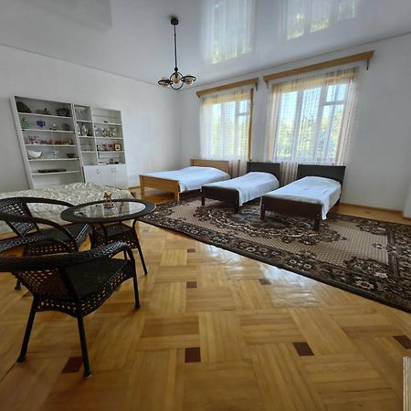 Guest House Metreveli Street 19 Khashuri Esterno foto