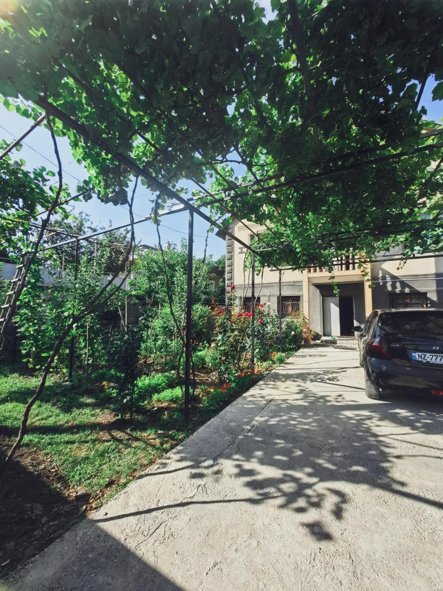 Guest House Metreveli Street 19 Khashuri Esterno foto