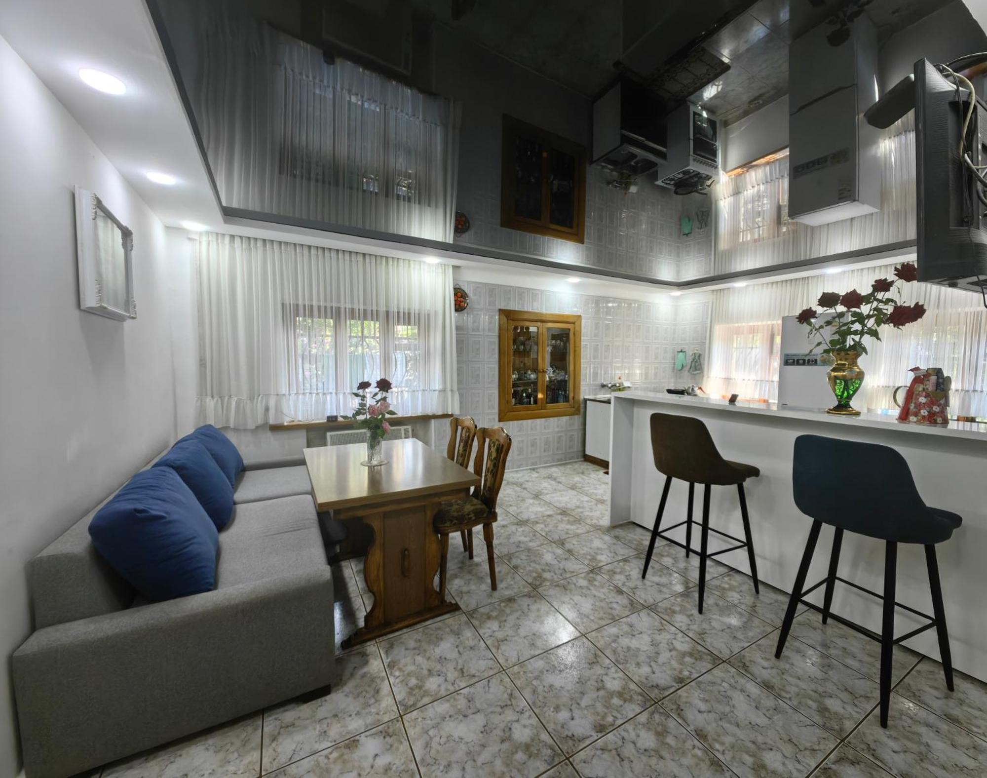 Guest House Metreveli Street 19 Khashuri Esterno foto